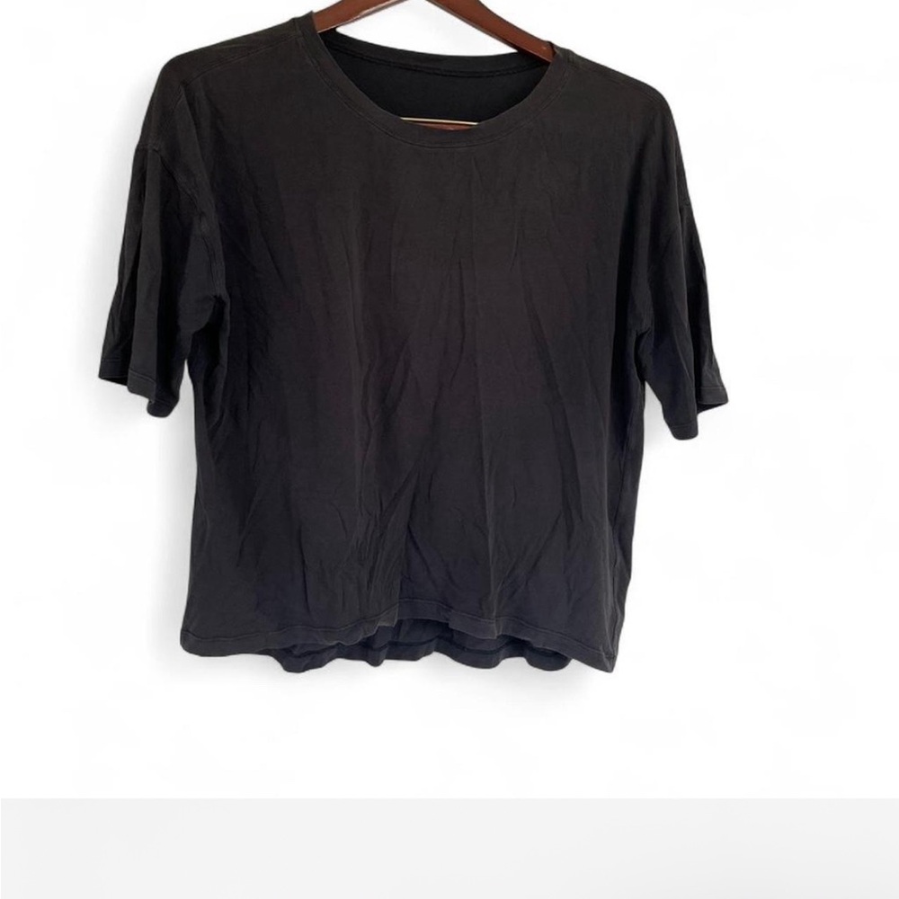 lululemon Flowy Black Top